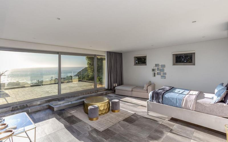 8 Bedroom Property for Sale in Llandudno Western Cape